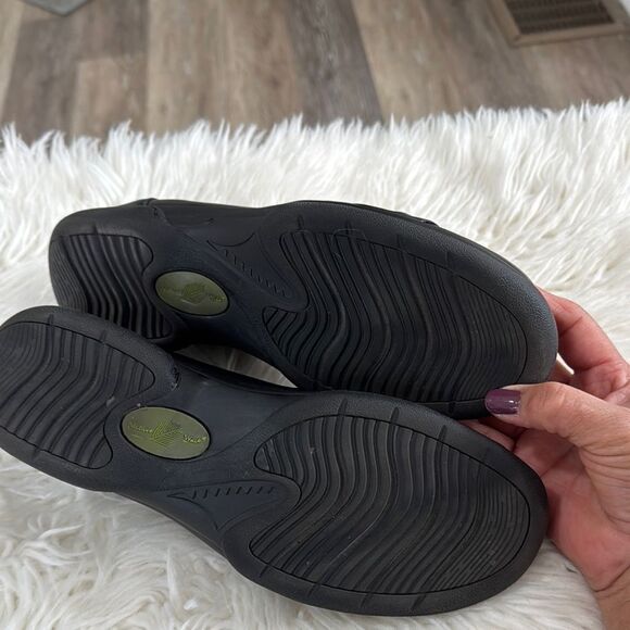 Nature Walk Women's Leather Black Flats Size 8.5 - Picture 3 of 7